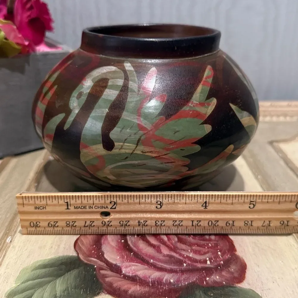 Vintage Peruvian Chulucanos Pottery Swan Vase Artist Signed